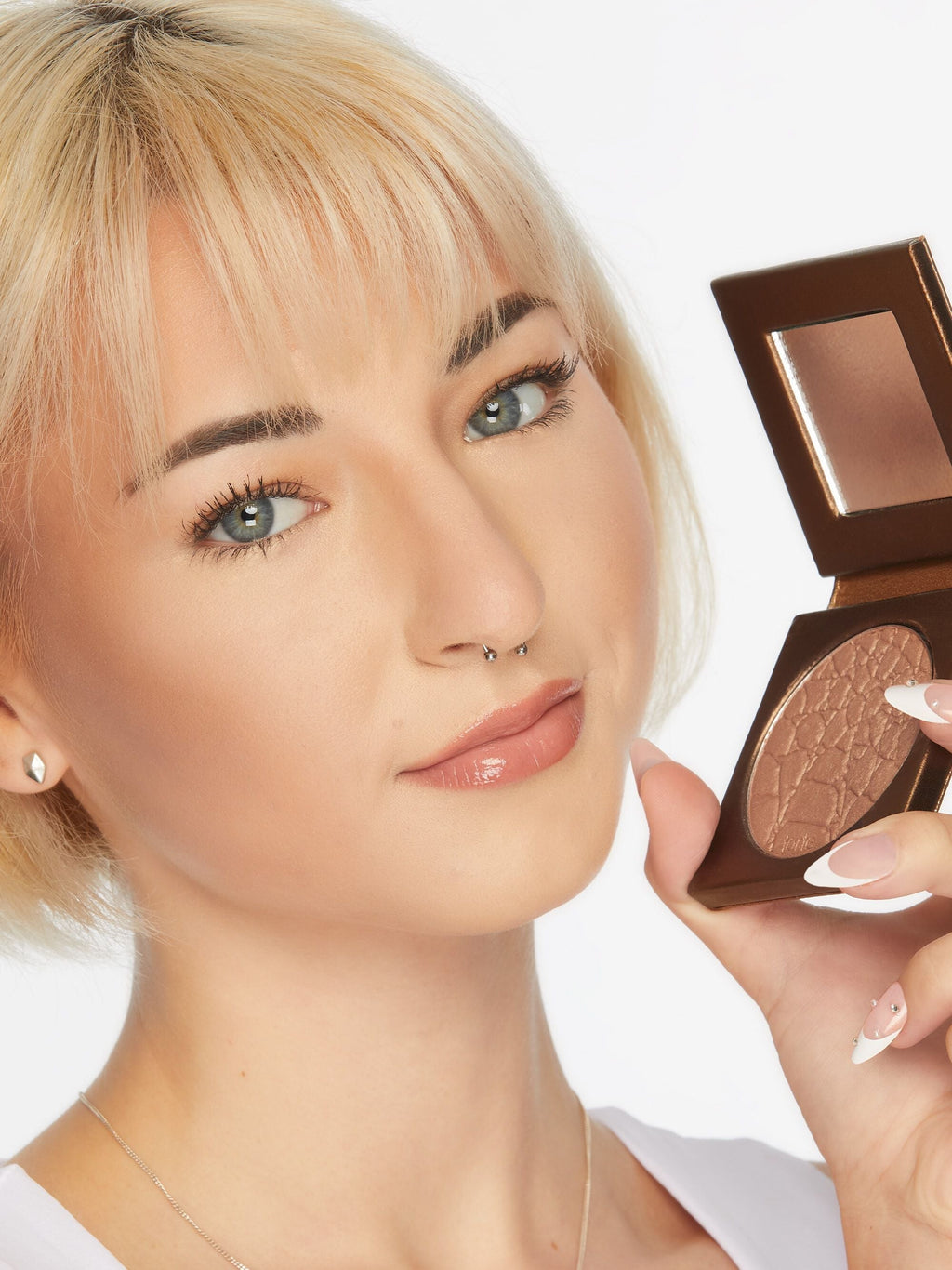 Amazonian clay waterproof bronzer image number 4
